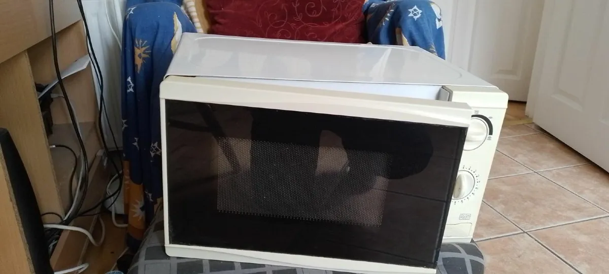 Free Microwave - Image 1