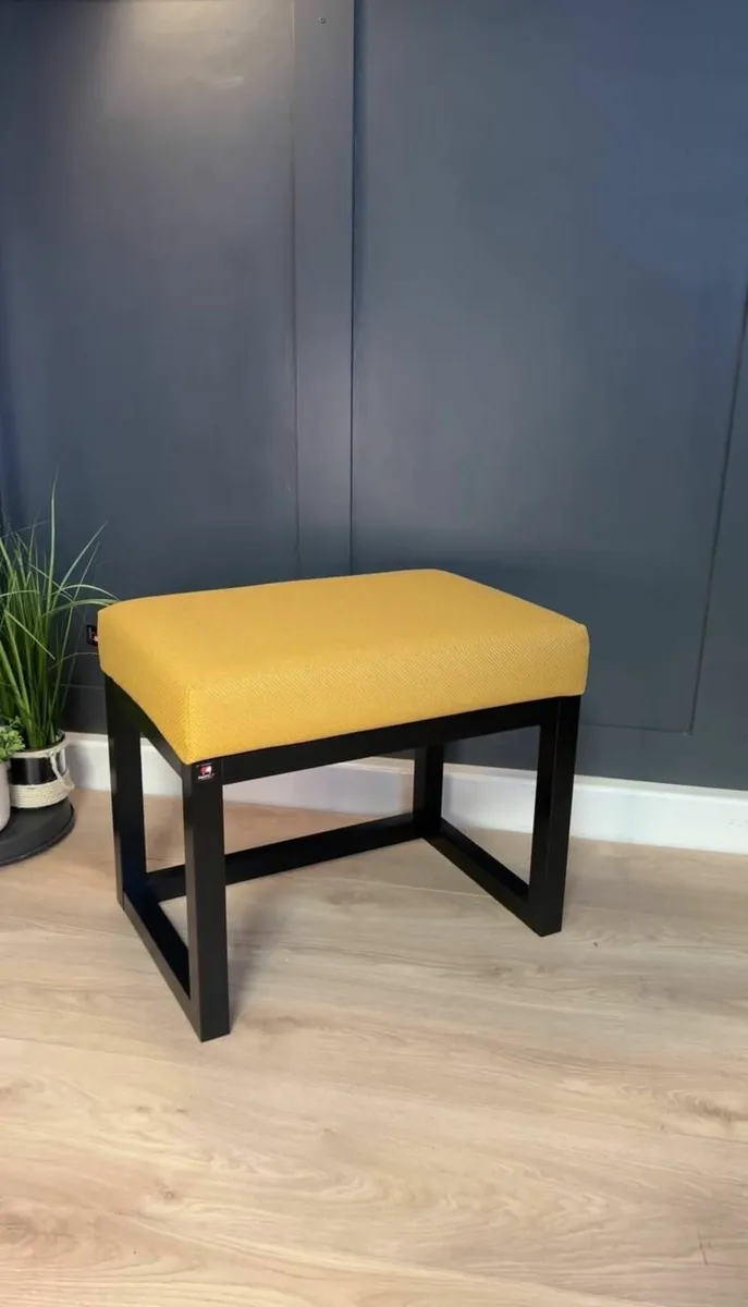 Wooden-Framed Bench 60x40cm - Image 1