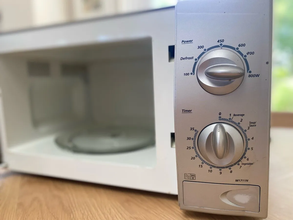 Kenwood microwave - Image 3