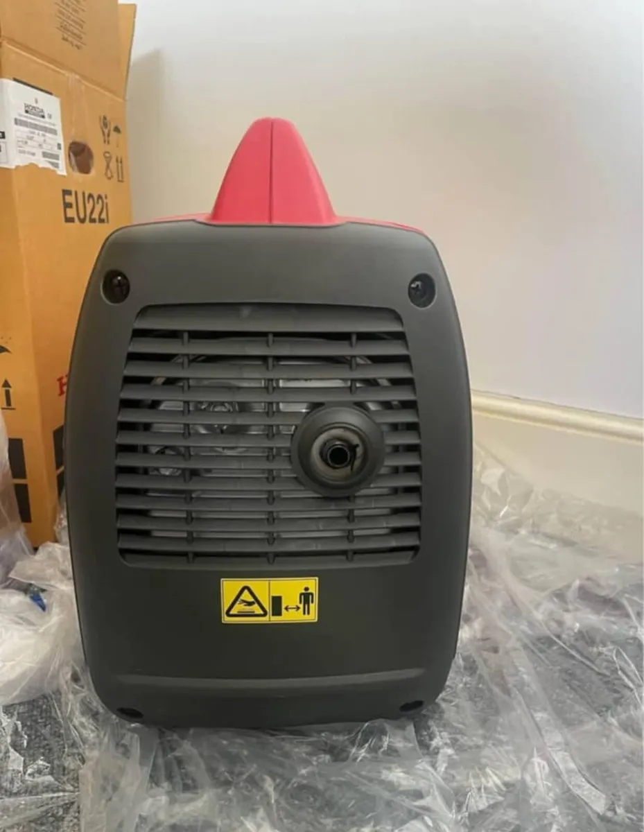 Brand new Honda EU22i generator - Image 2