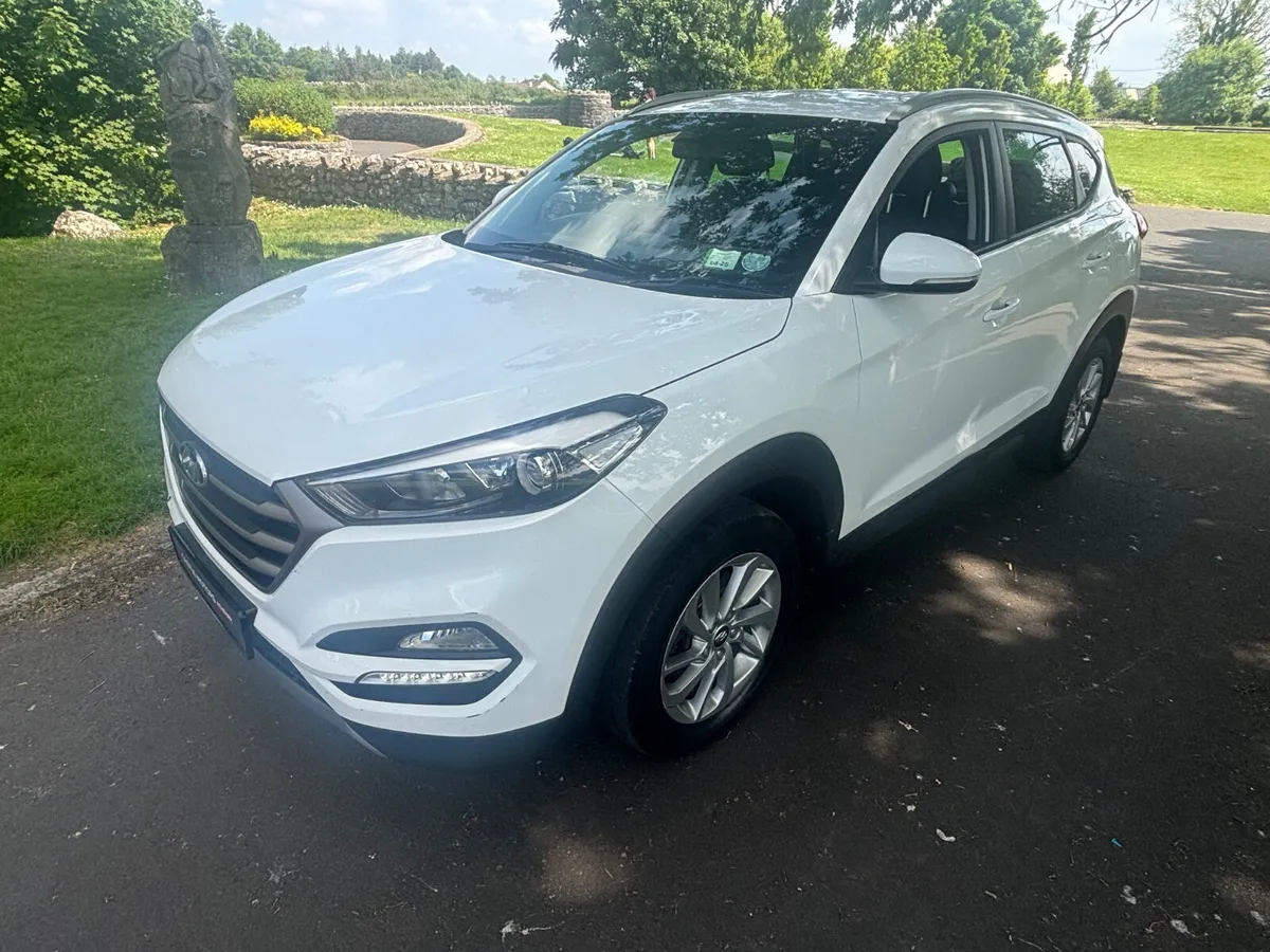 Hyundai Tucson 2016 with leather - Image 3
