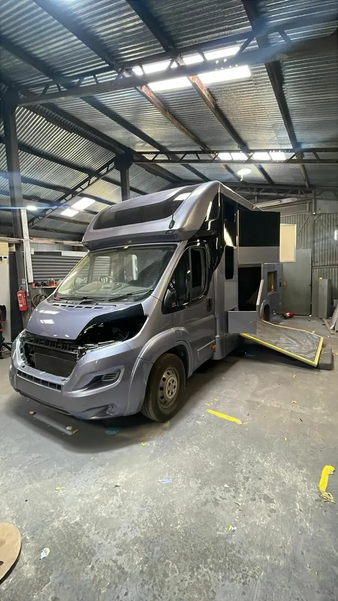Horsebox - Image 1