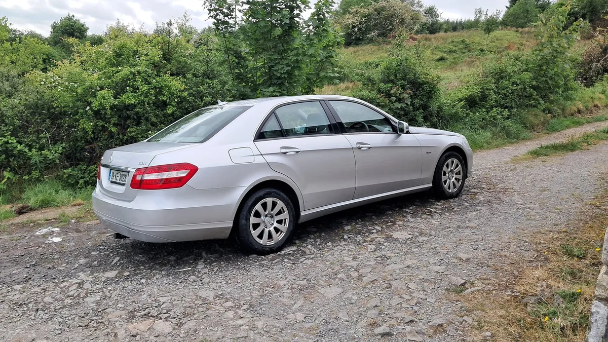 Mercedes-Benz ( read description ) - Image 2