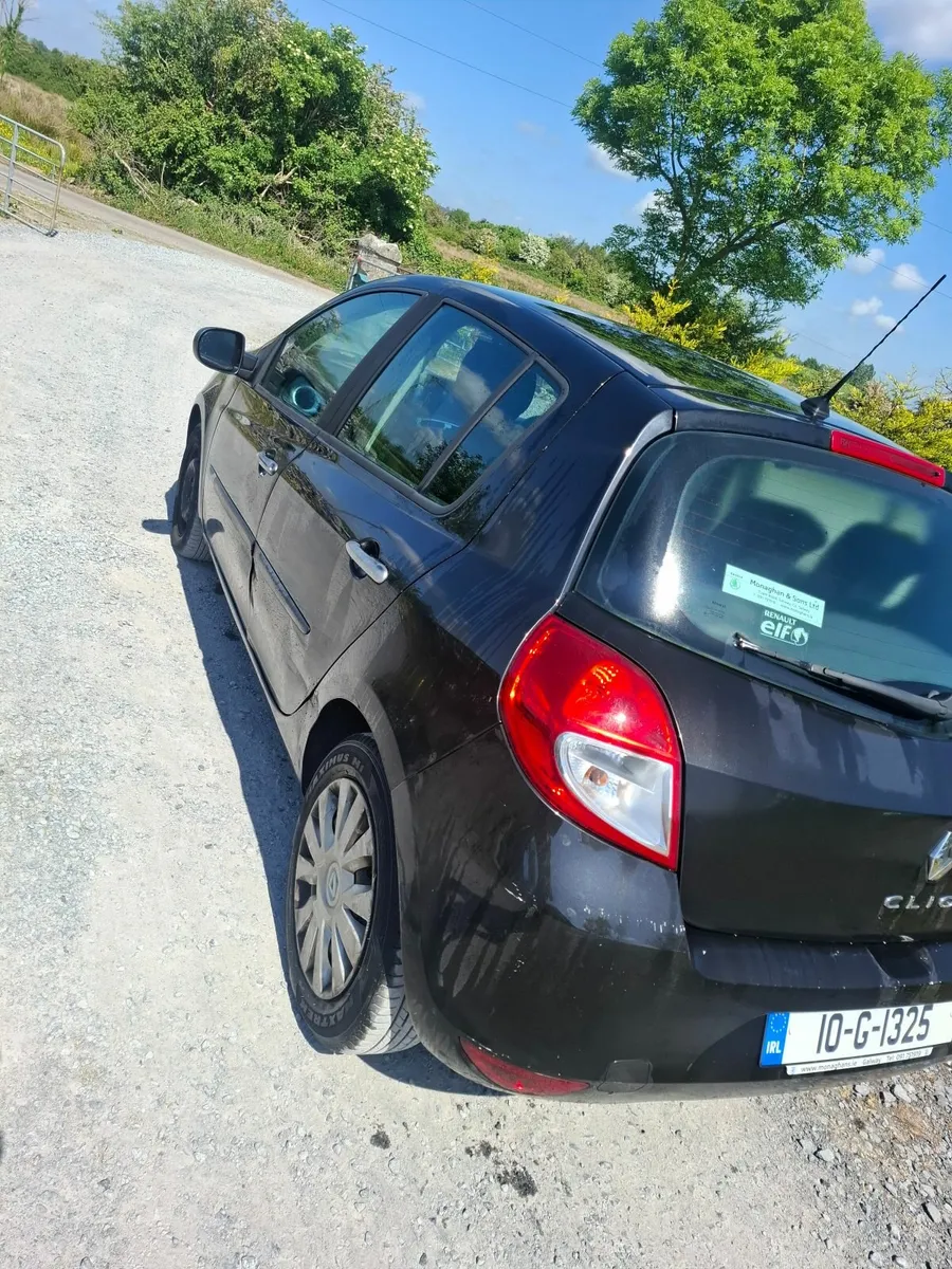 Renault Clio 2010 - Image 4