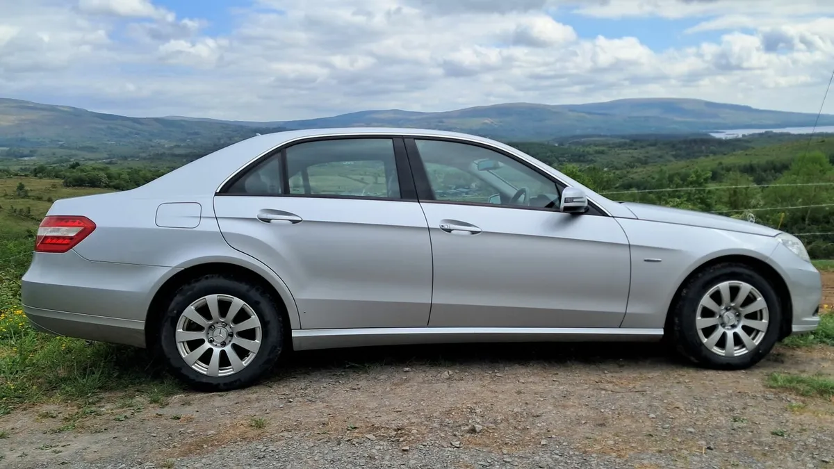 Mercedes-Benz ( read description ) - Image 1