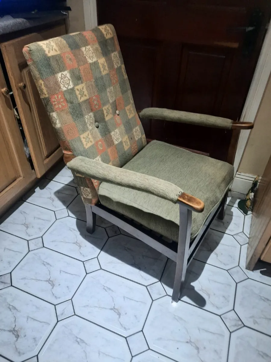 Vintage armchair - Image 1