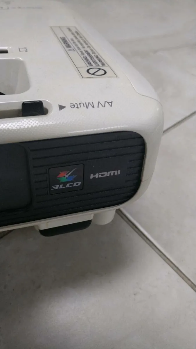 Epson Projector - Image 4