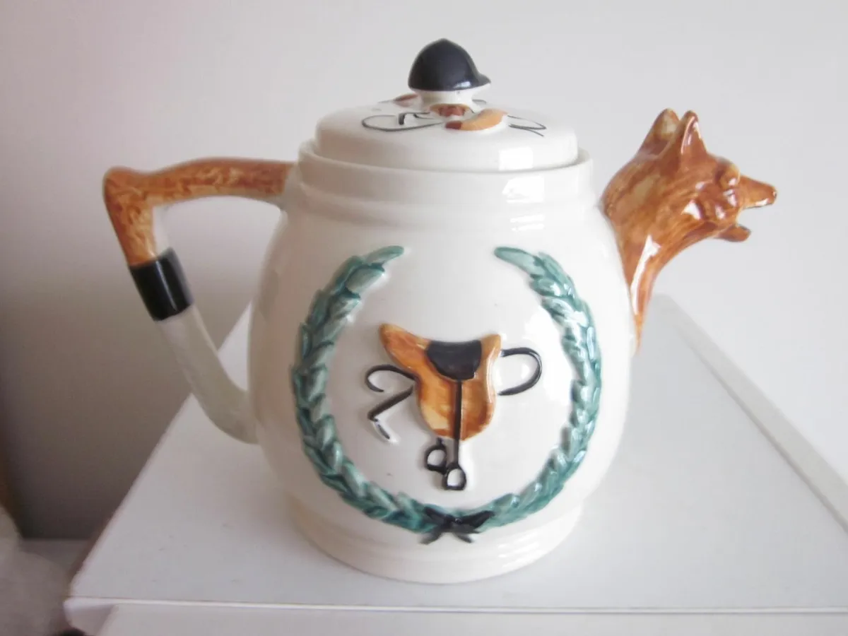 Large Vintage Fox Head Hunting Tea Pot 1950 - Image 4