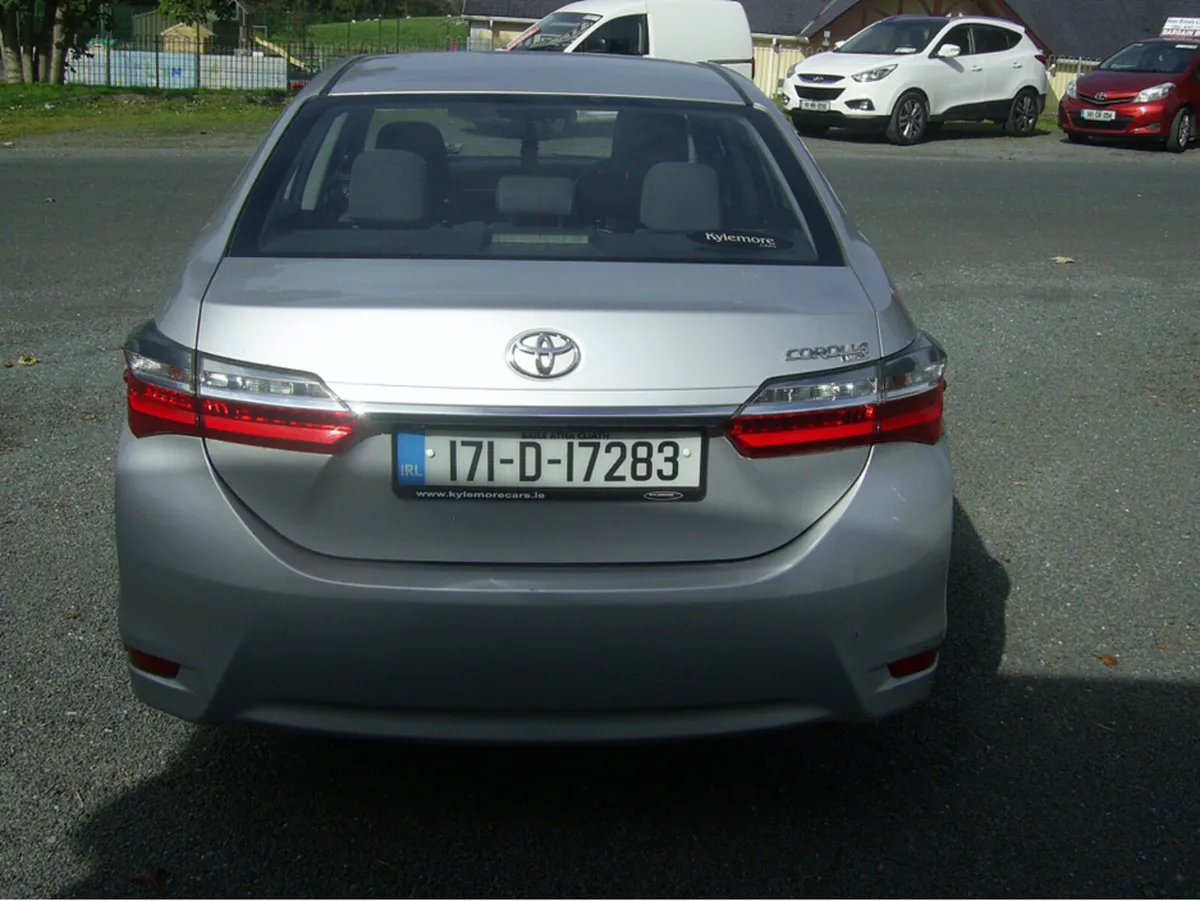Toyota Corolla 1.4 D-4D LUNA 4DR - Image 2