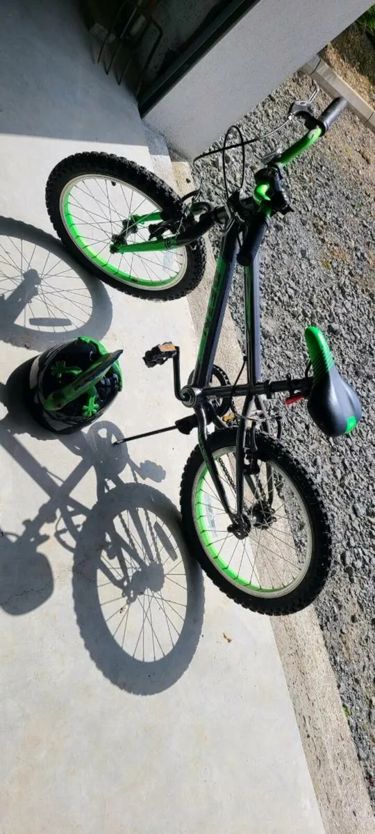 Boys bike - Image 2