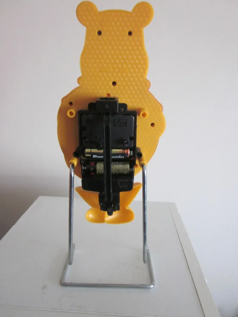 Winnie the Pooh Pendulum Alarm Clock - Image 3