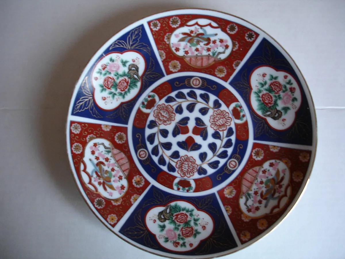 Gold  Imari  Handpainted   Plate 16cm - Image 1