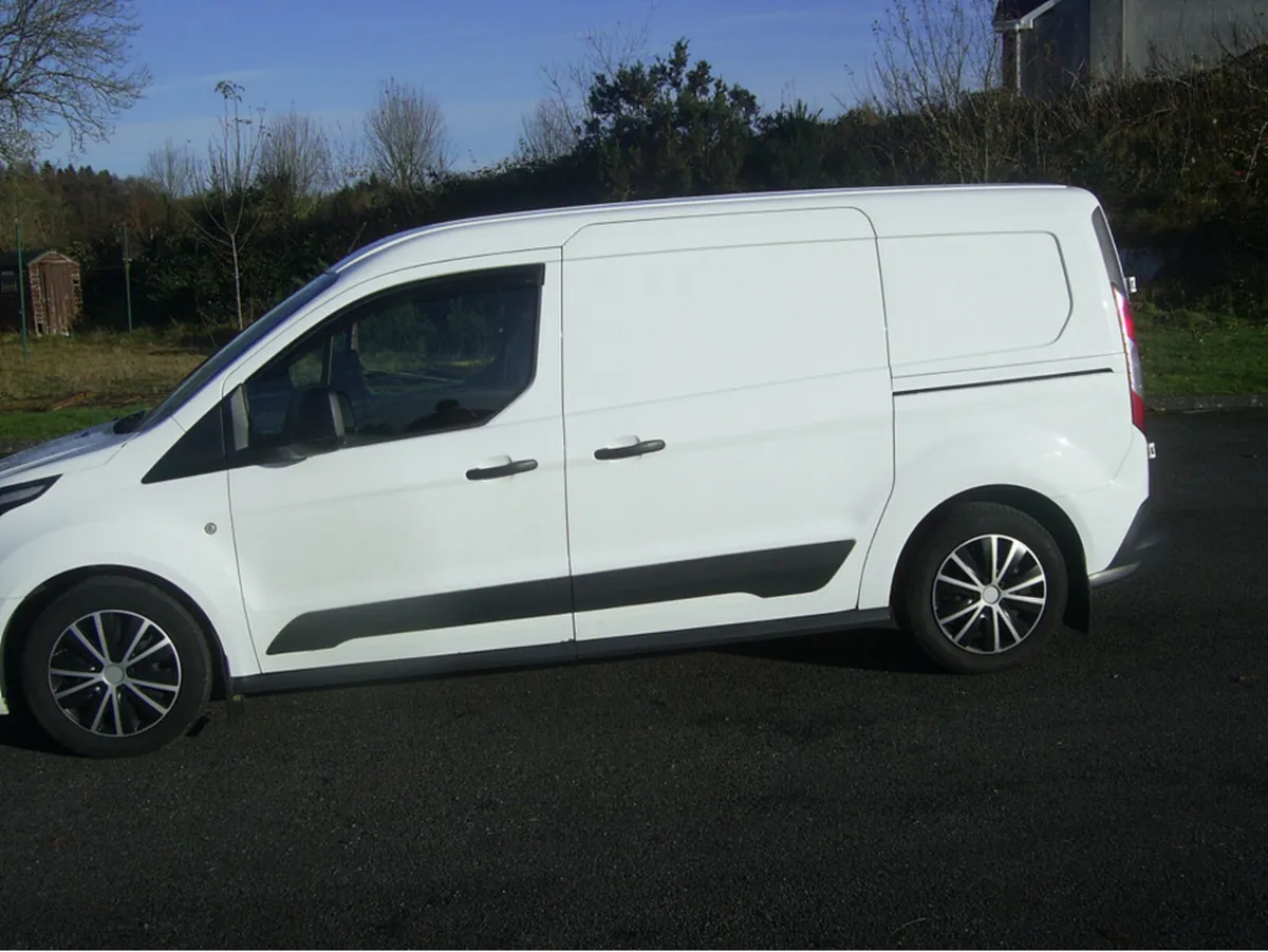 Ford Transit Connect LWB TREND 95PS 1.6 TDCI 3DR - Image 2