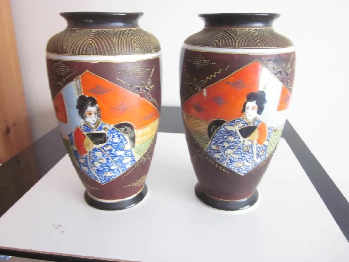 Vintage Pair of Japanese Satsuma Vases - Image 1