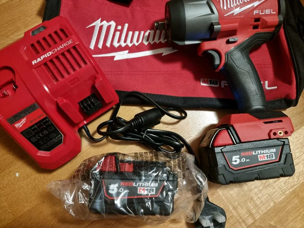 Milwaukee M18 Fuel Gen4 High Torque 1/2' Kit - Image 4