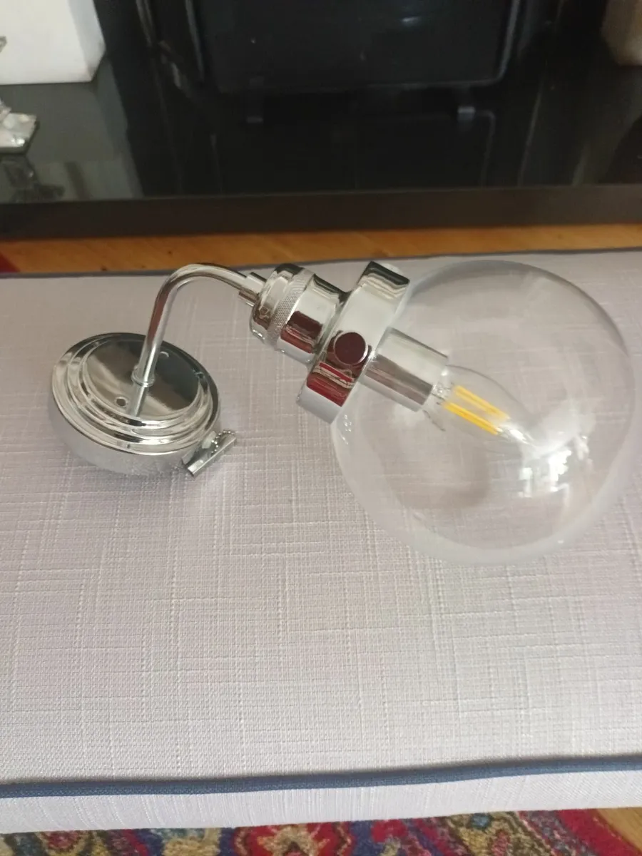 Bathroom lights - Image 2
