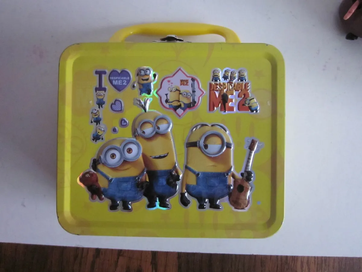 Despicable Me 2 Minion Metallic Lunch Box - Image 1
