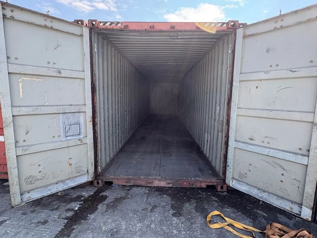 40ft Shipping Containers - Image 2