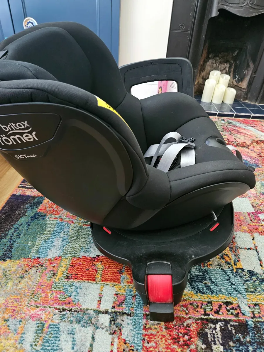 Britax Romer 360 car seat - Image 3