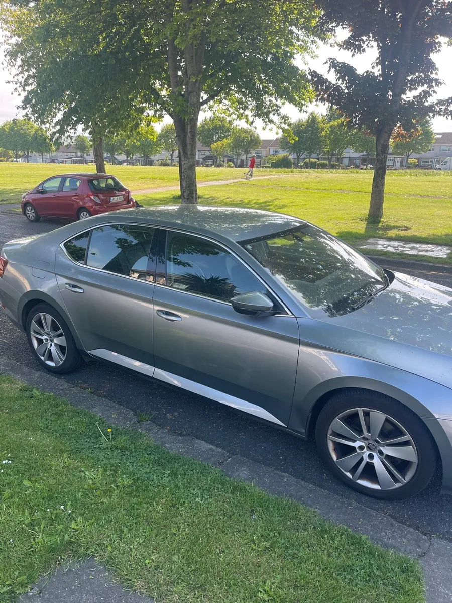 Skoda superb - Image 2