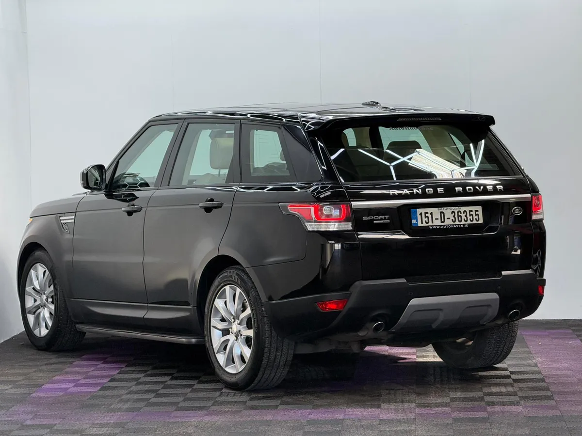 2015 Land Rover Range Rover Sport HSE, 7 Seater - Image 4