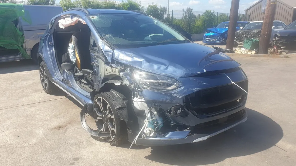 *For parts* Ford Fiesta MHEV, 1.0 pet auto (2022). - Image 3