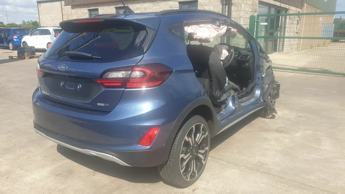 *For parts* Ford Fiesta MHEV, 1.0 pet auto (2022). - Image 4
