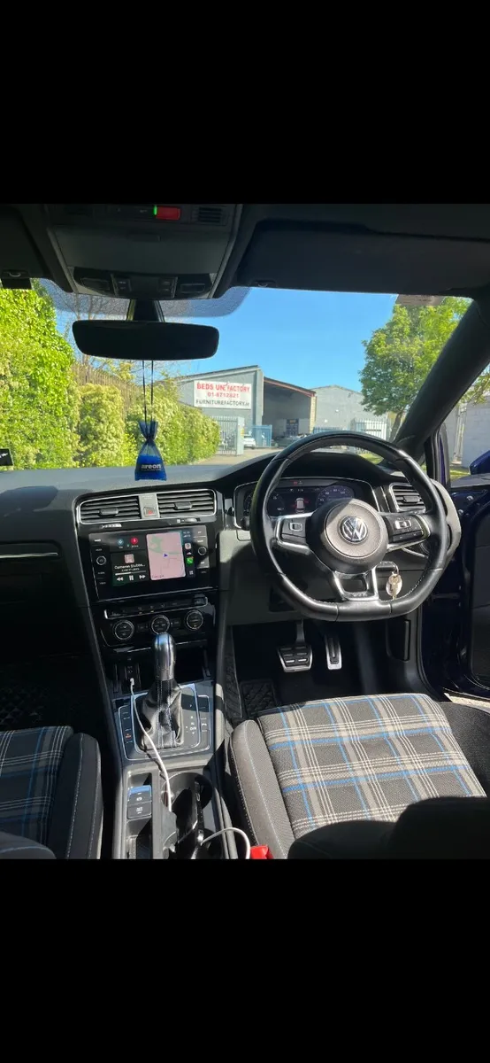 Volkswagen Golf 2018 - Image 2