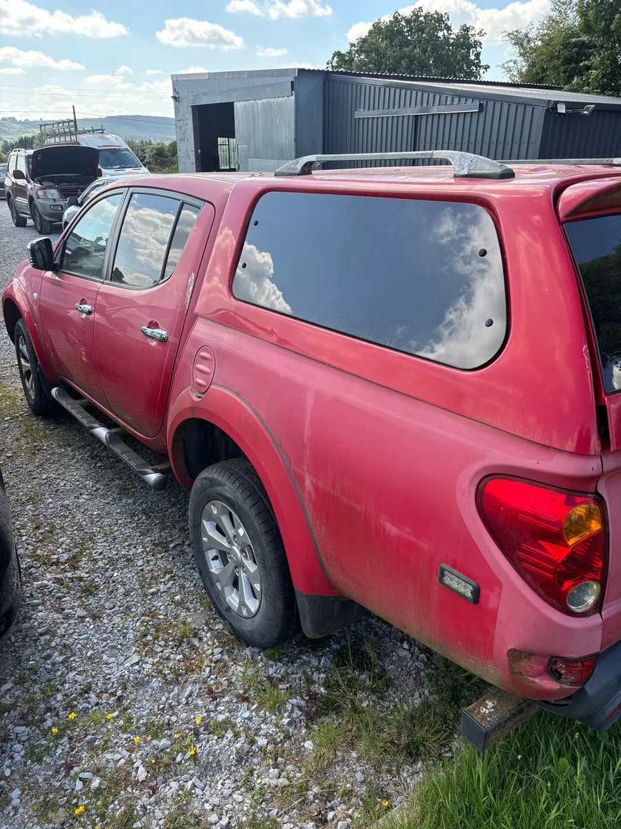 Mitsubishi - Image 3