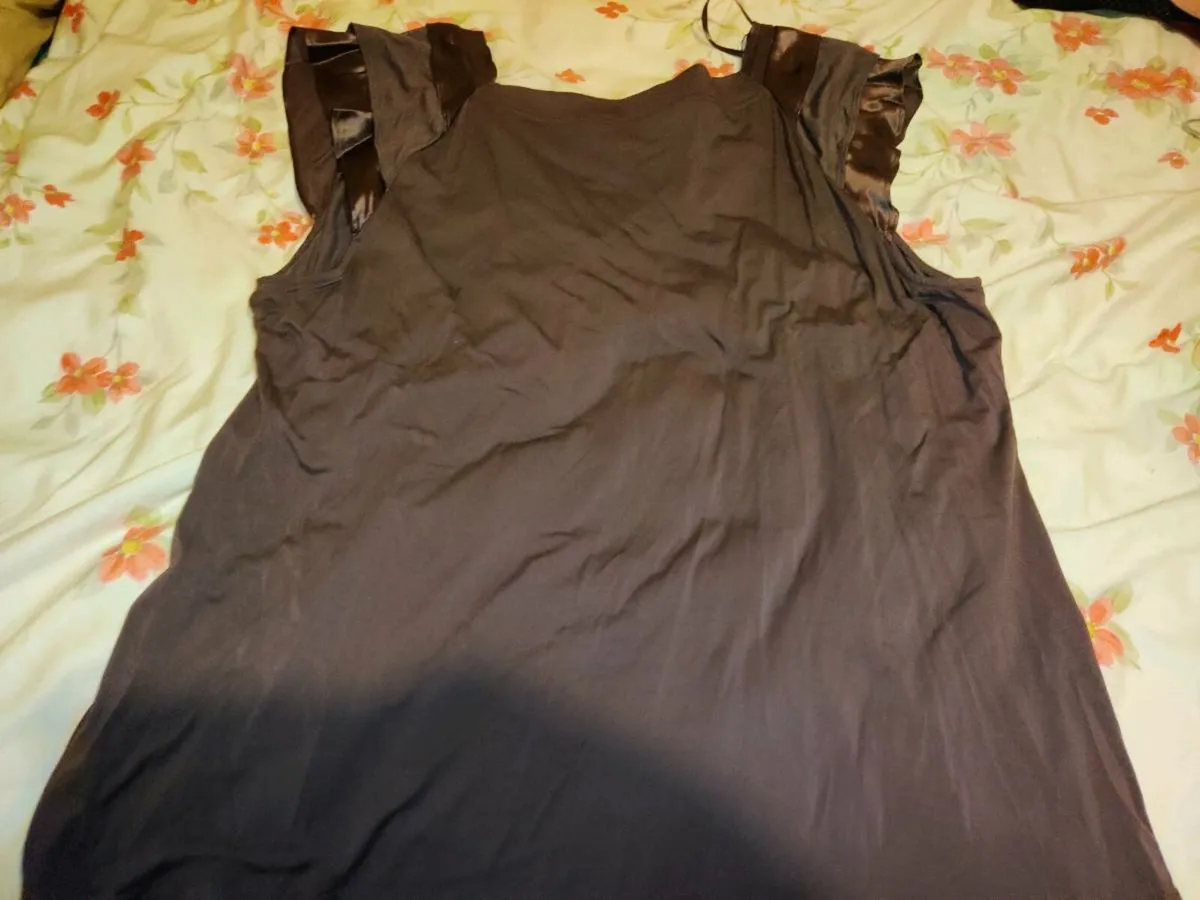 SATIN JASPER CONRAN, New Ladies Slip Over Top ! - Image 2