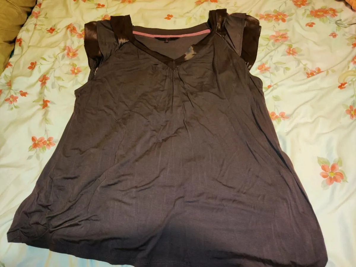 SATIN JASPER CONRAN, New Ladies Slip Over Top ! - Image 3