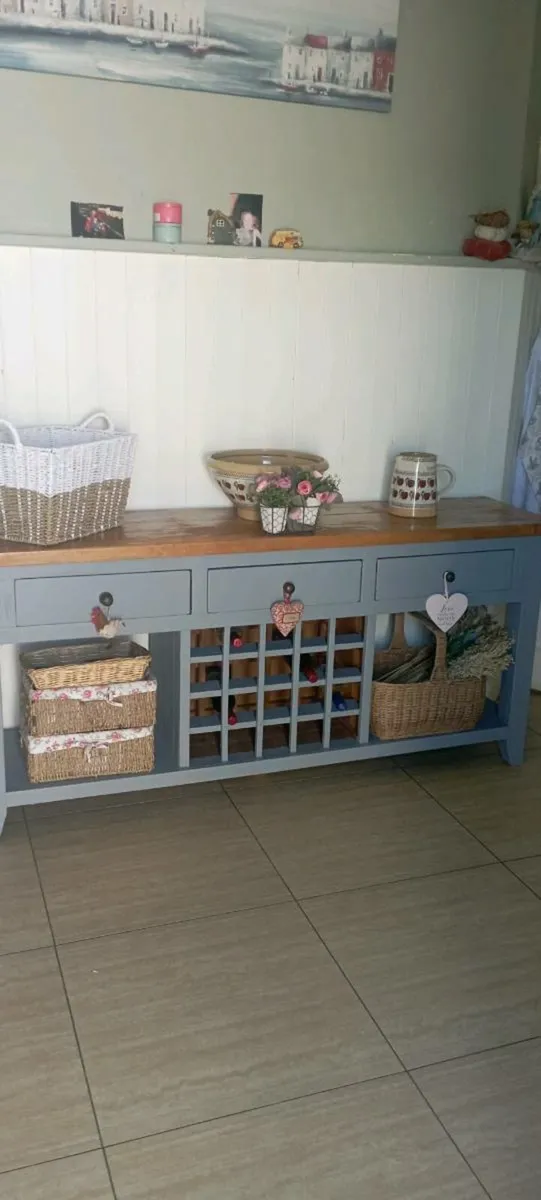 Furniture set - Image 2