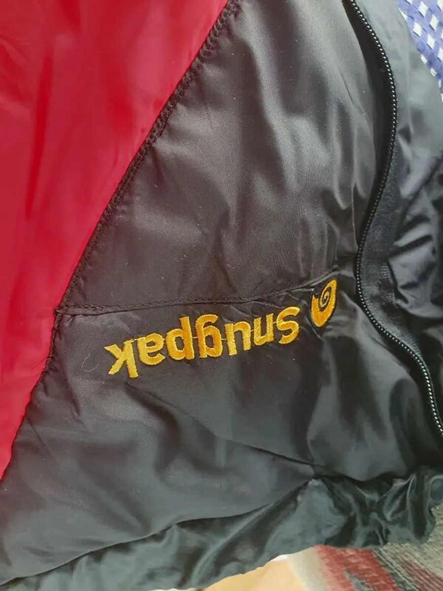 Sleeping bag - Image 1