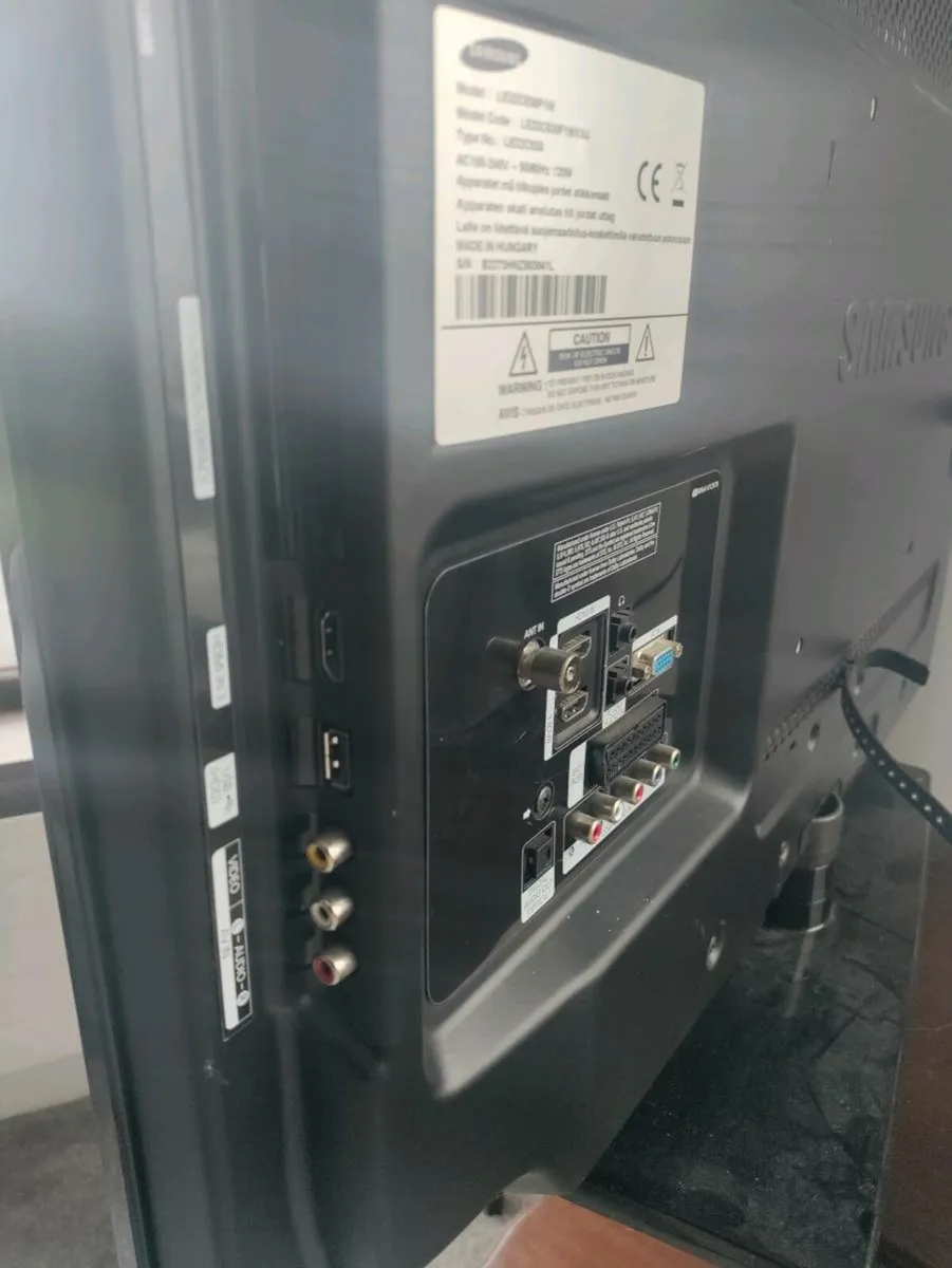 Samsung TV - Image 4
