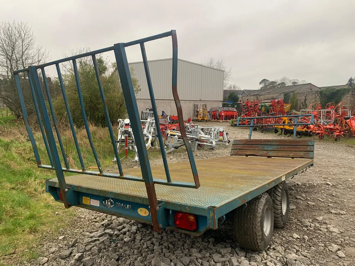 KANE 22' X 8' BALE TRAILER - Image 4