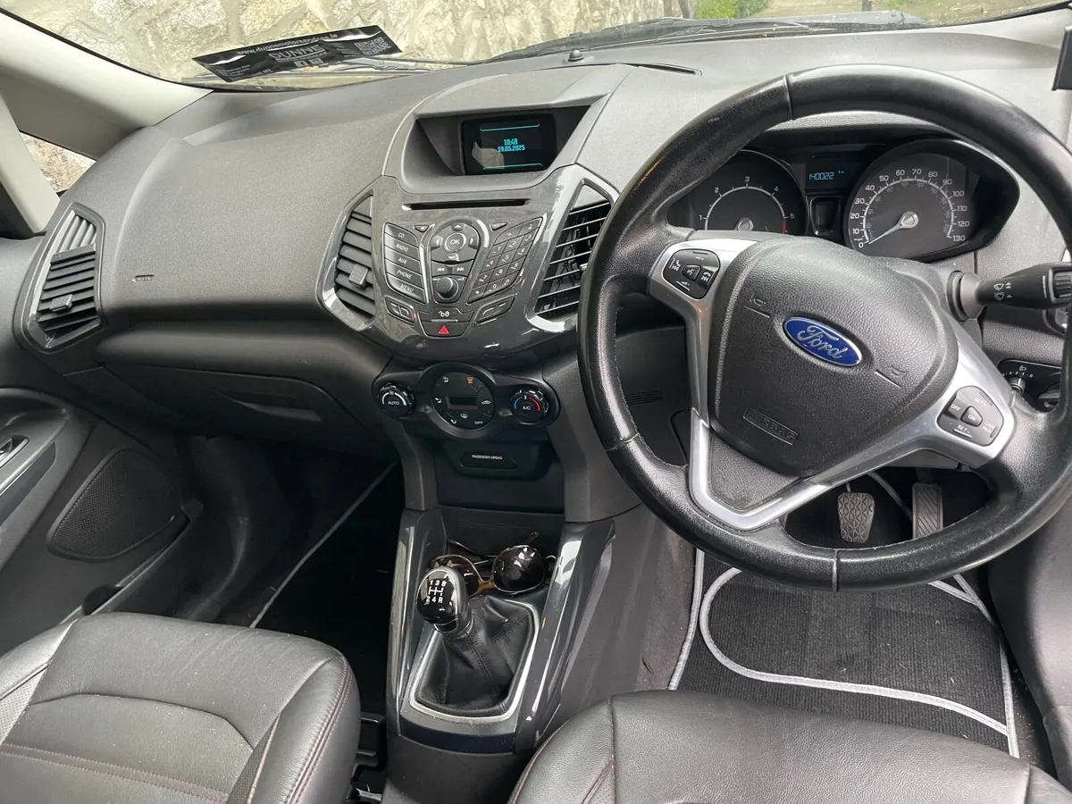 Ford EcoSport 2015 - Image 2