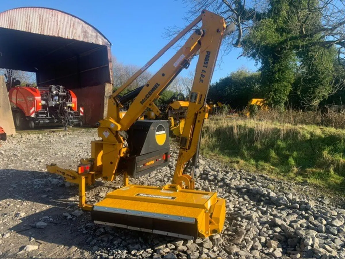MCCONNEL PA65T REVOLUTION - 11017509 - Image 1