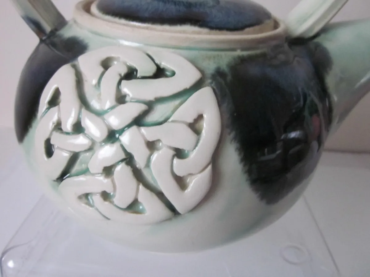 Celtic Teapot from Ken Watters Pottery Co. Kerry. - Image 2