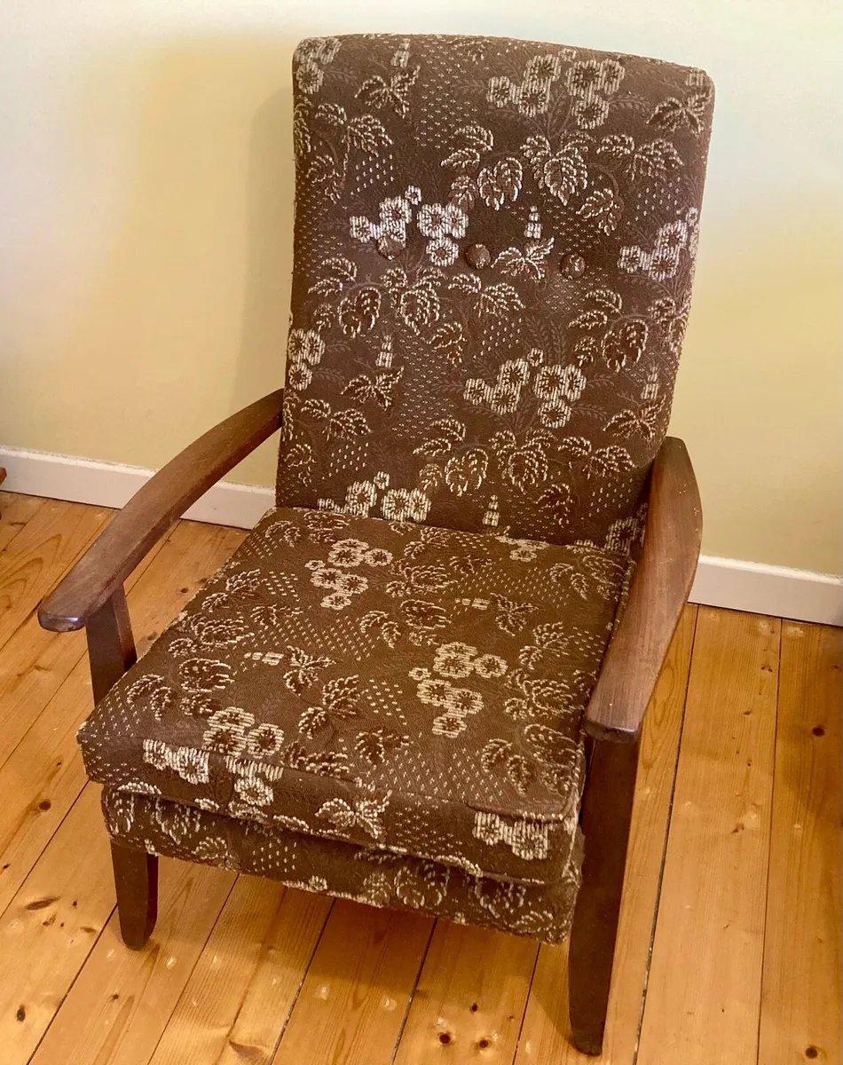 Vintage Wooden Armchair – Retro Style - Image 1