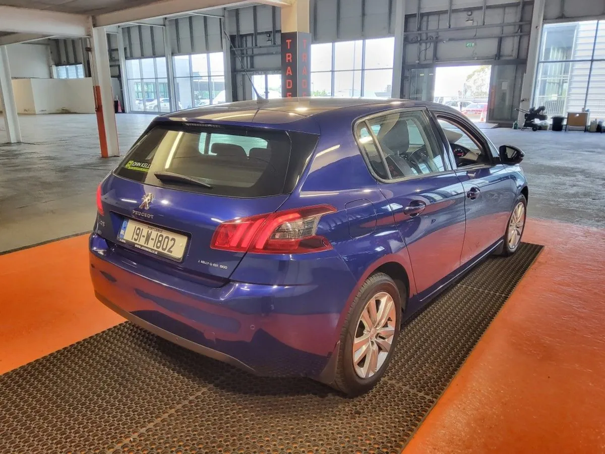 Peugeot 308 1.6 HDi 100bhp Active - Image 3
