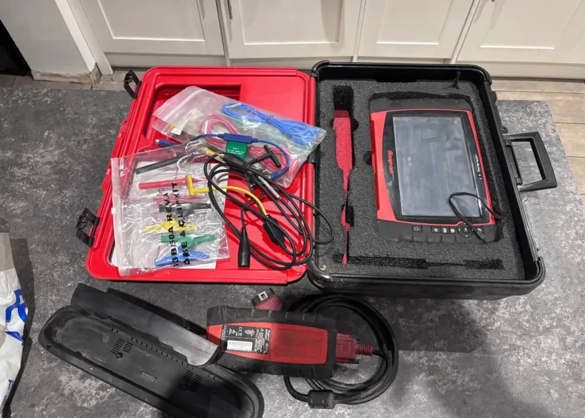 Snap on verus pro diagnostic machine - Image 1