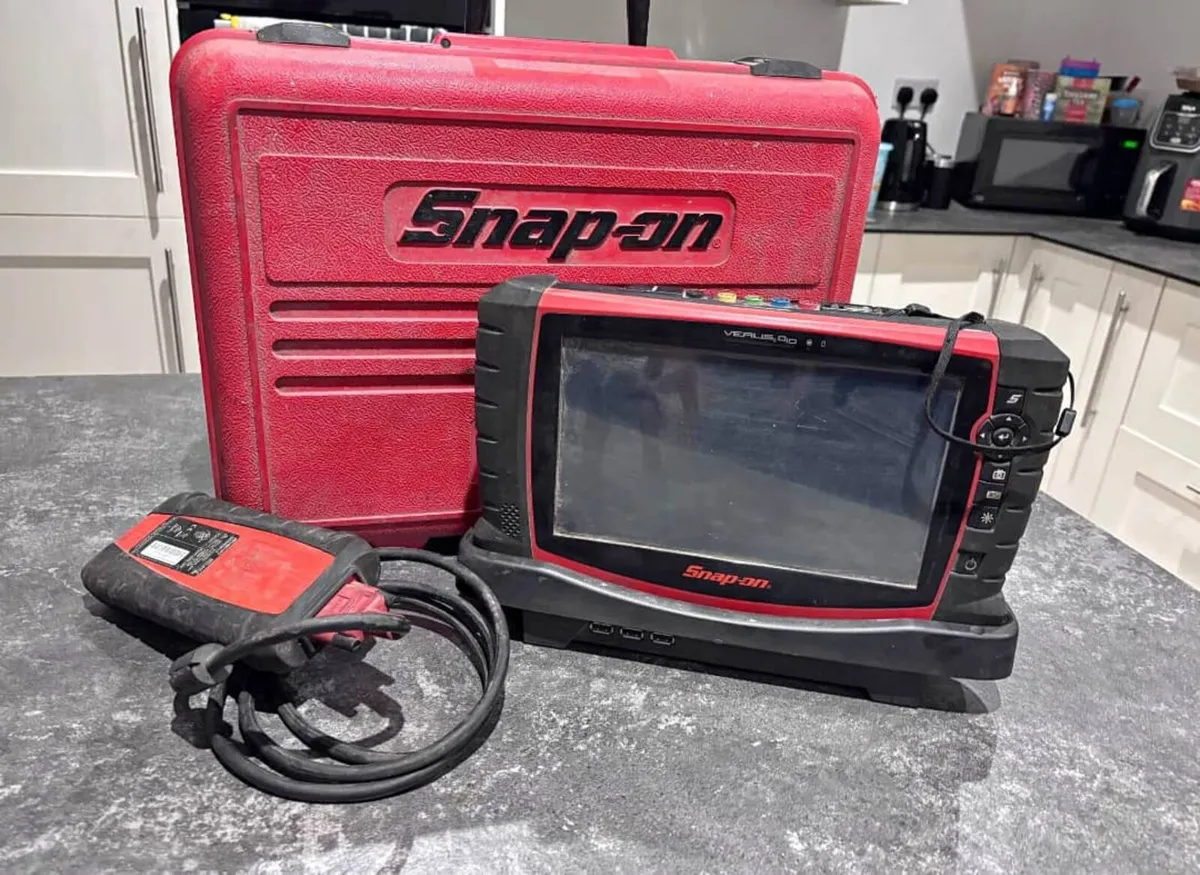 Snap on verus pro diagnostic machine - Image 2