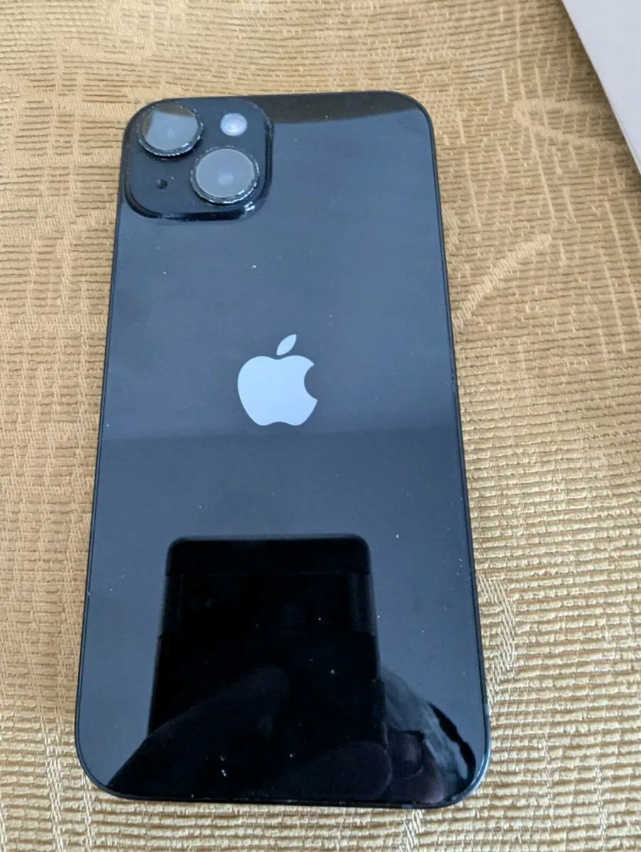 iPhone 14 - Image 3
