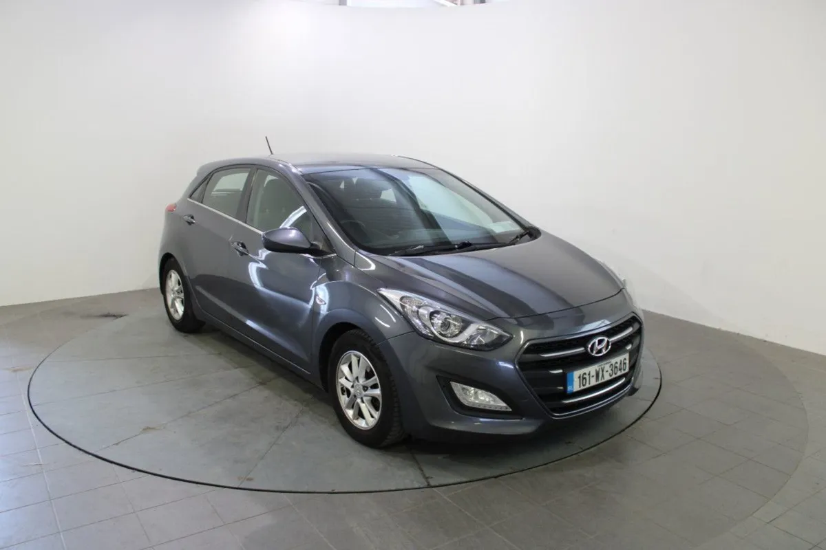 Hyundai i30 1.6 Diesel Deluxe - Image 1
