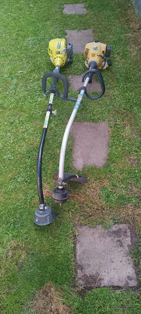2. Petrol Strimmers. 40e for Both. Need a Service - Image 4