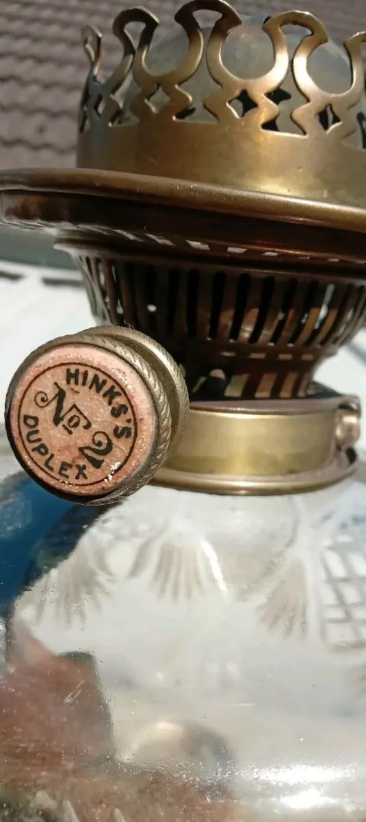 Old oil lamp - Image 2