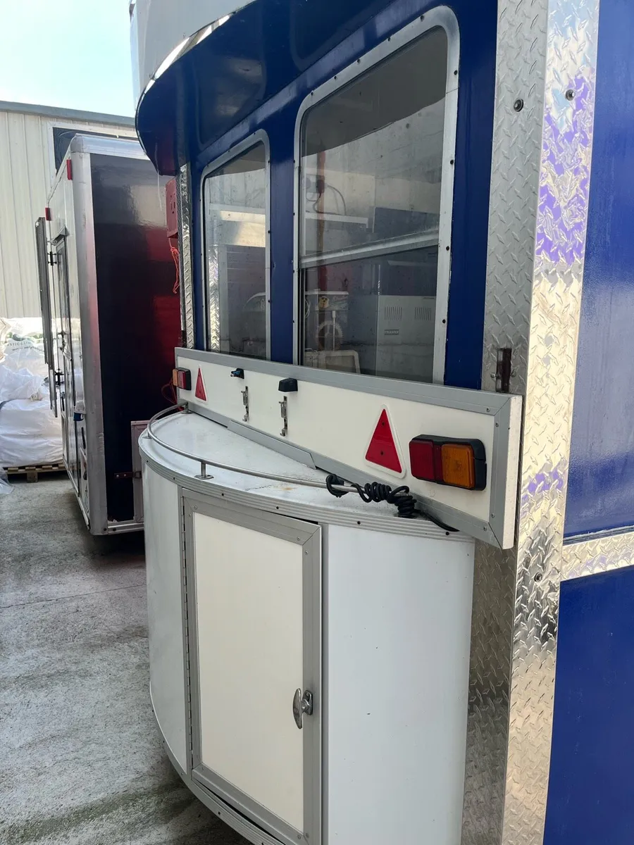 Catering Trailer - Image 3