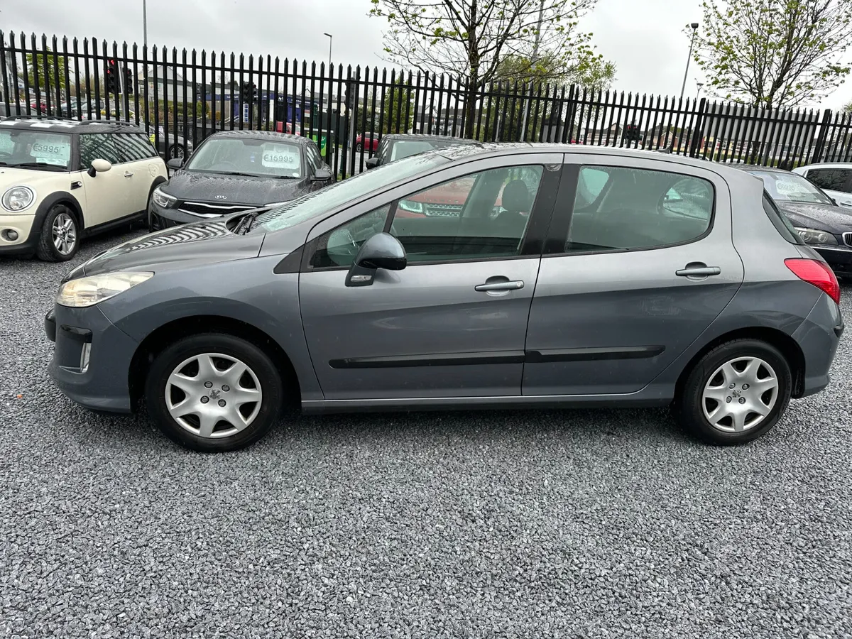 Peugeot 308 2009 - Image 4