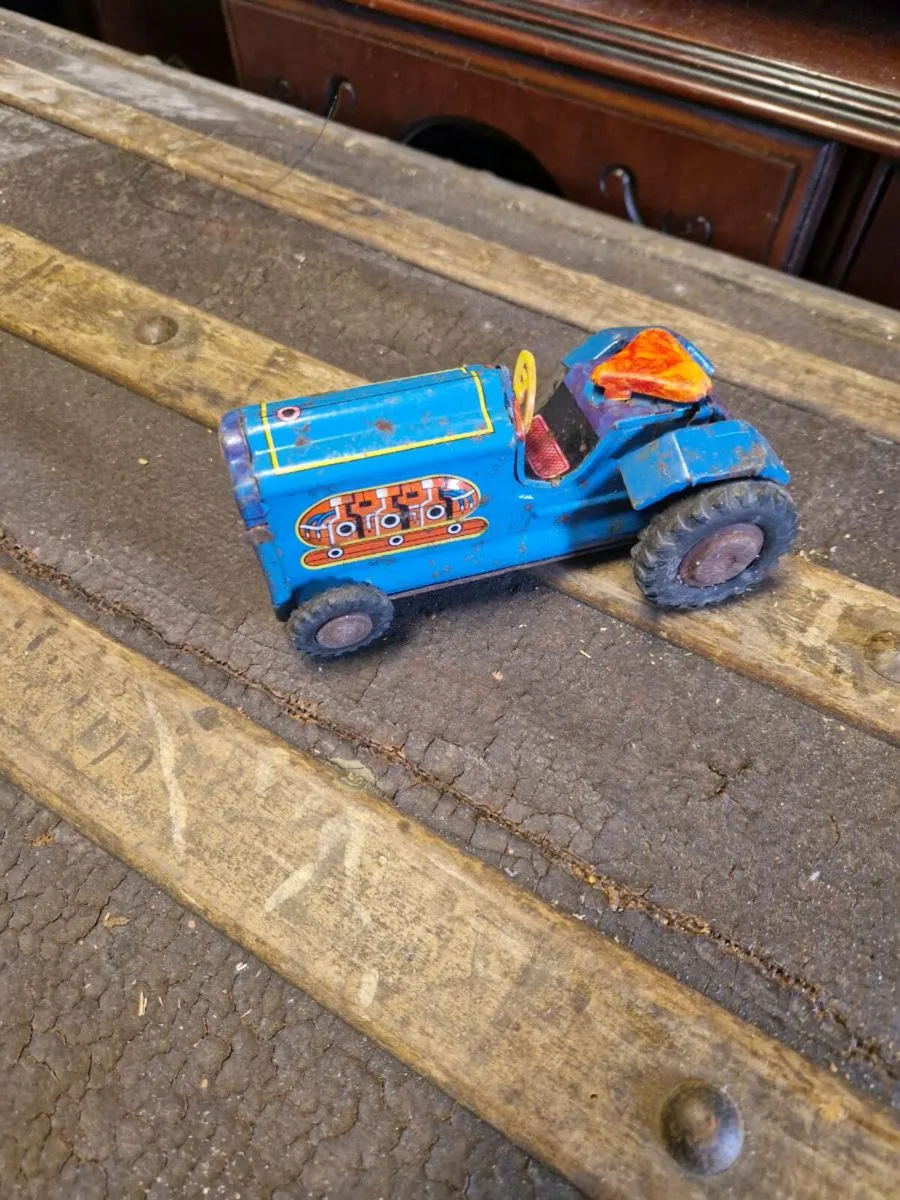 Vintage Tinplate Tractor - Image 1
