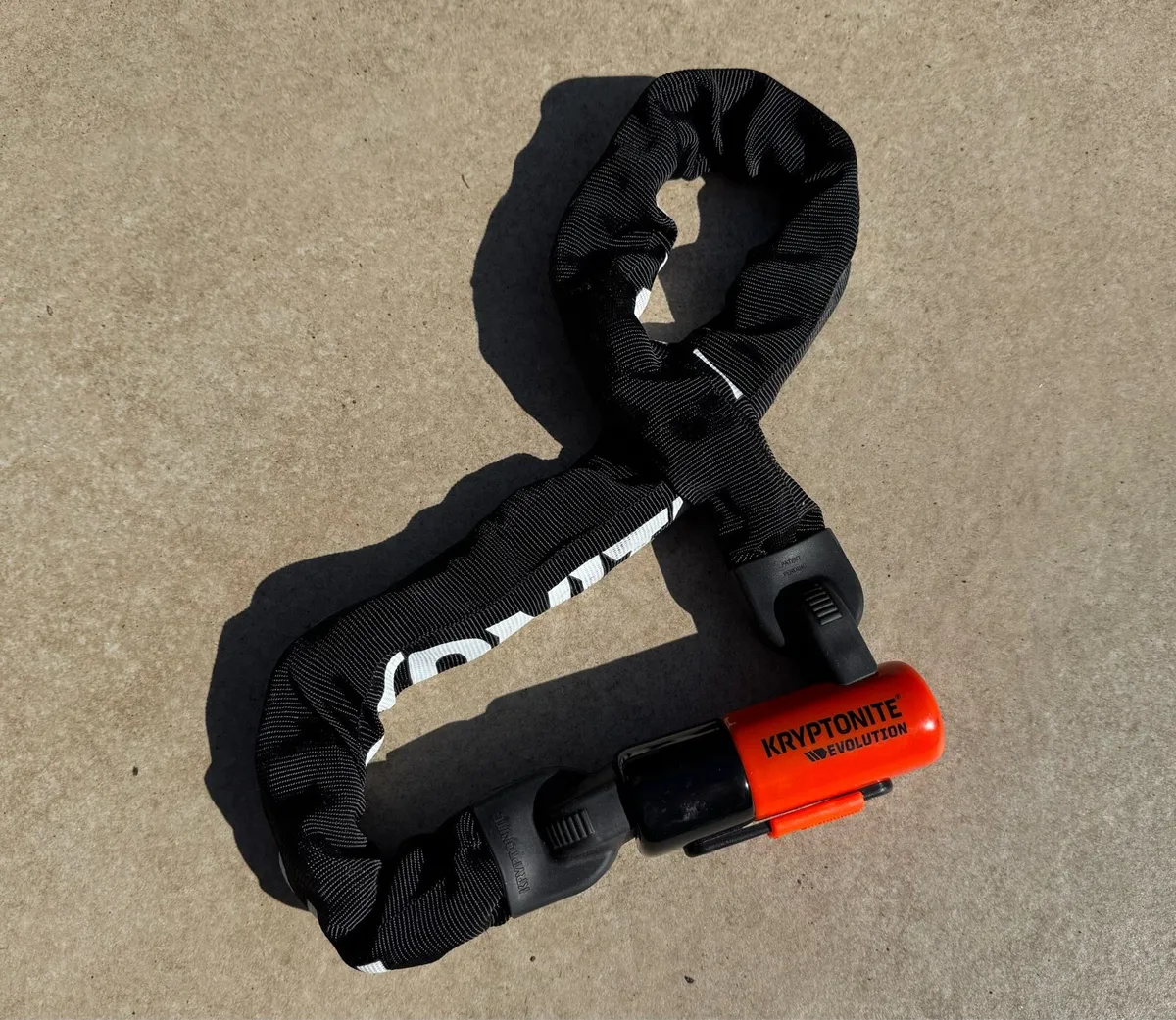 Kryptonite Evolution 1090 chain bike lock - Image 1